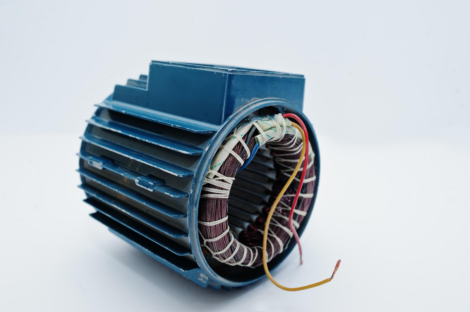 What Industrial Buyers Should Know Before Choosing an IEEE 841 Motor industrial